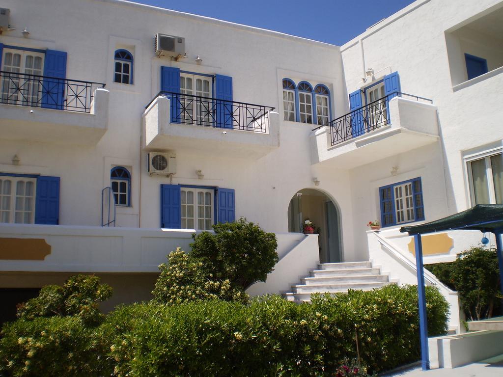 Отель Barbara II Agia Marina  Экстерьер фото