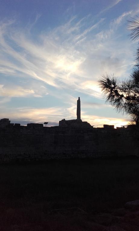 Отель Barbara II Agia Marina  Экстерьер фото
