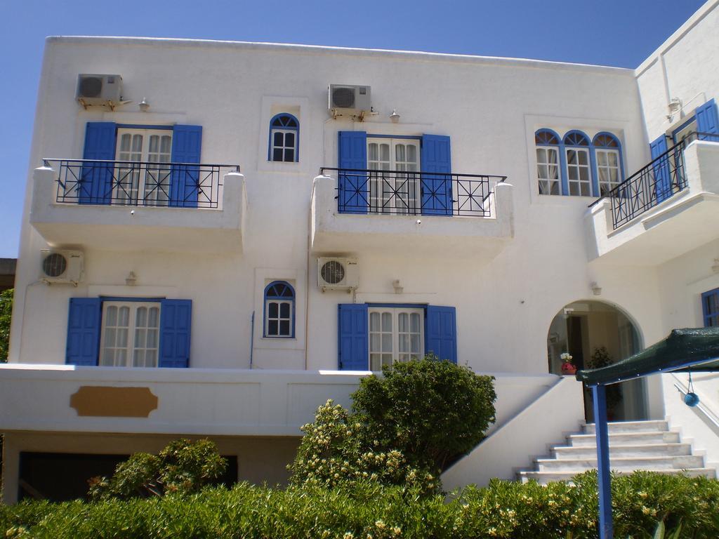 Отель Barbara II Agia Marina  Экстерьер фото